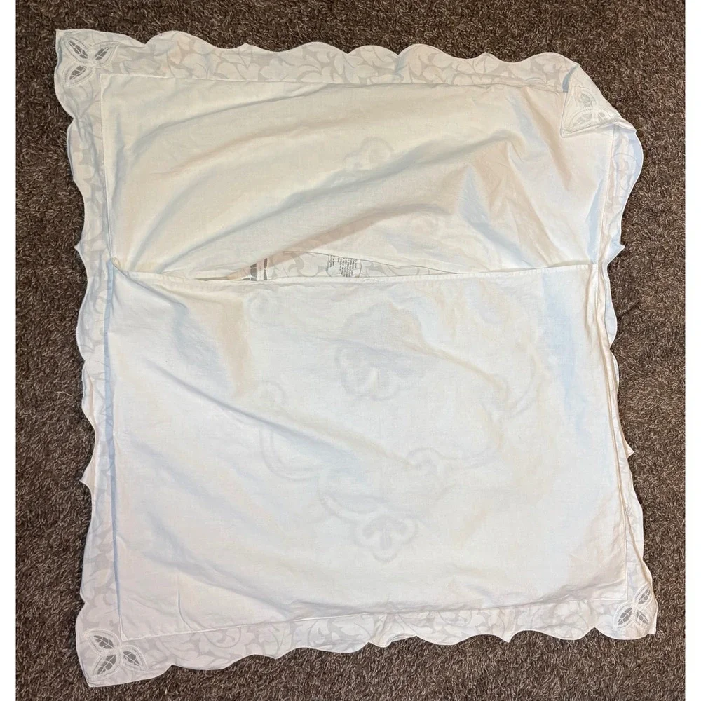 Vtg 90s White Cotton Cutwork Lace Embroidered Pillow Shams Set of 2 Scalloped